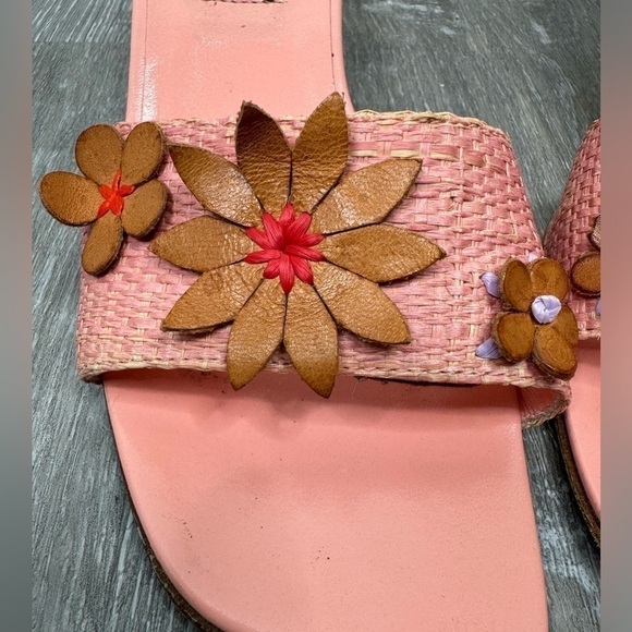 Isaac Mizrahi Floral Appliqué Spring Wicker Weave Pink Peach Sandals Size 6 - Picture 13 of 15